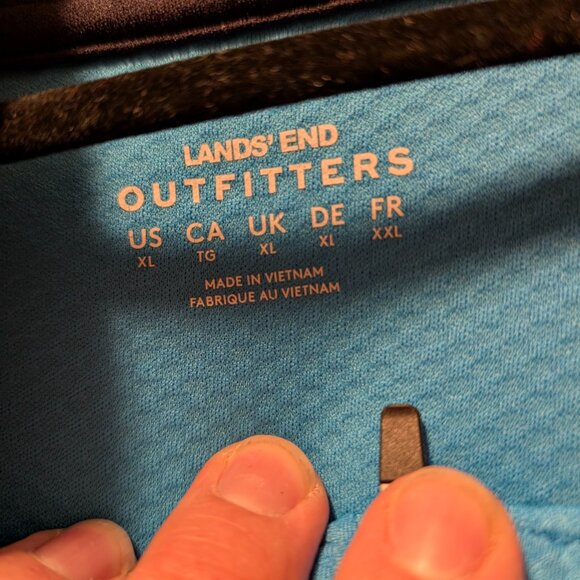Lands End Men's XL Quarter Zip - Picture 2 of 4
